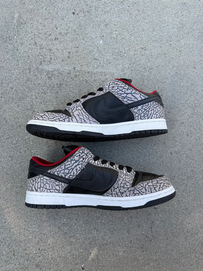 Size 9 - Supreme x Nike SB Dunk Low Pro Black Cement