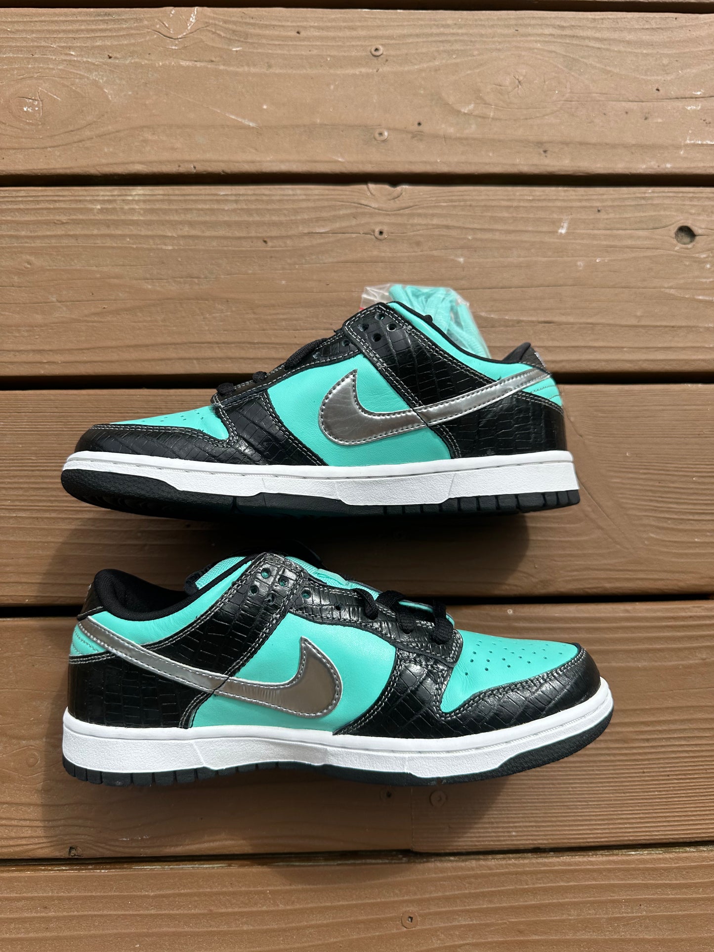 Size 8 - Nike SB Dunk Low Pro x Diamond Supply Co. Tiffany
