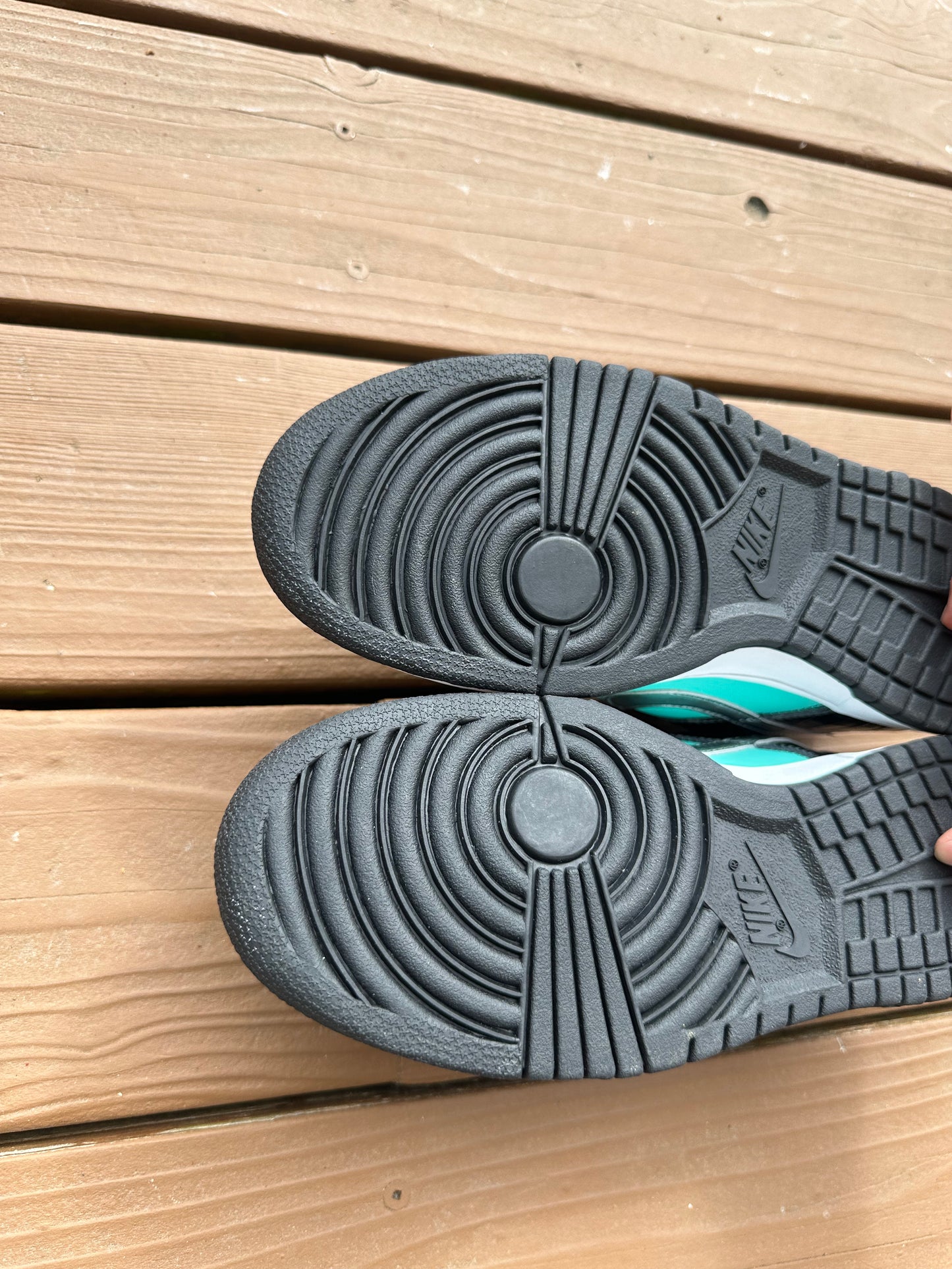 Size 8 - Nike SB Dunk Low Pro x Diamond Supply Co. Tiffany