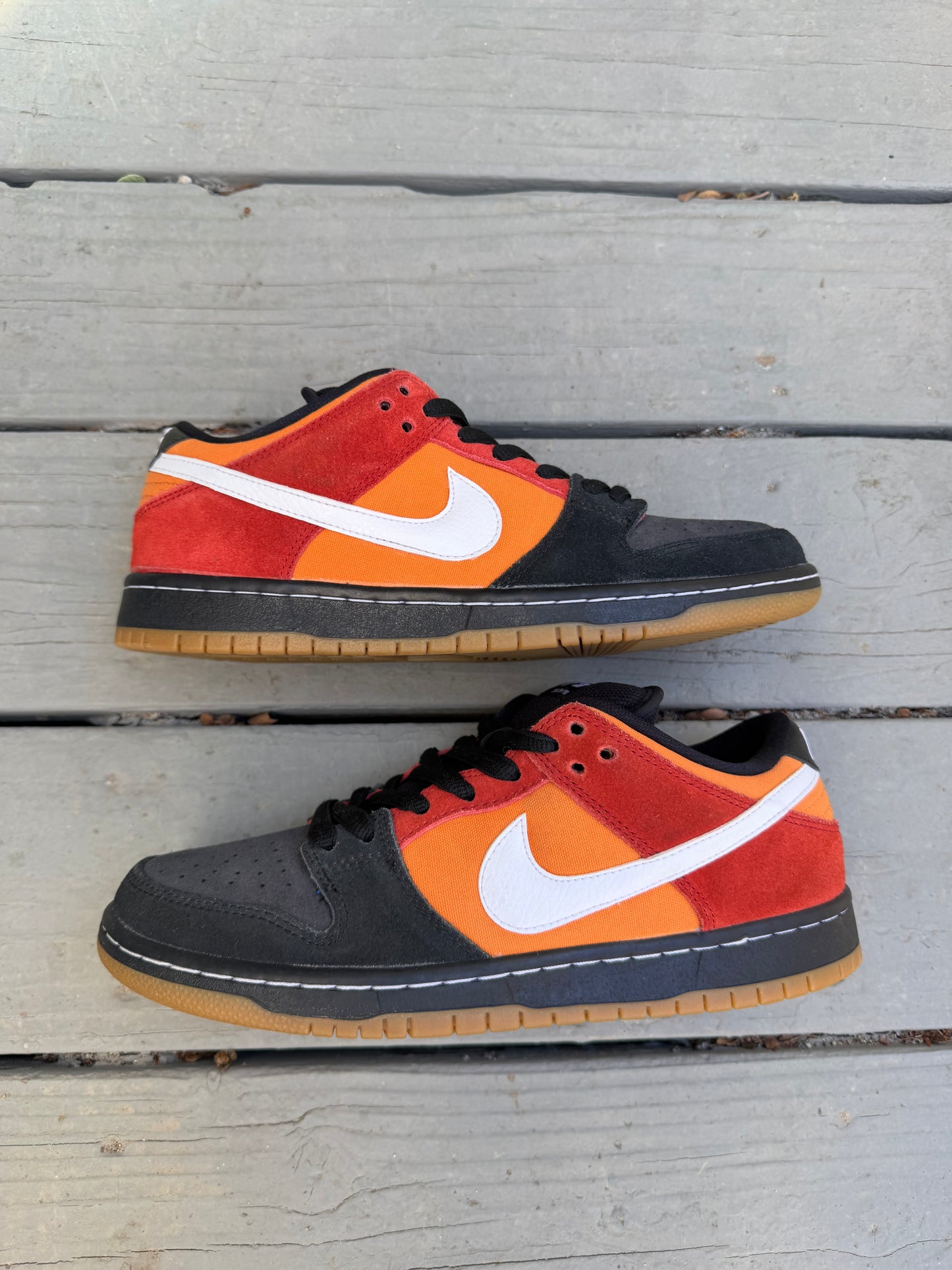 Size 9 - Nike Dunk Low Pro SB Reverse Raygun