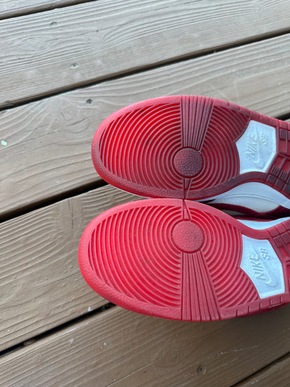 Size 8.5 - Nike Dunk Low Premium SB Valentines Day
