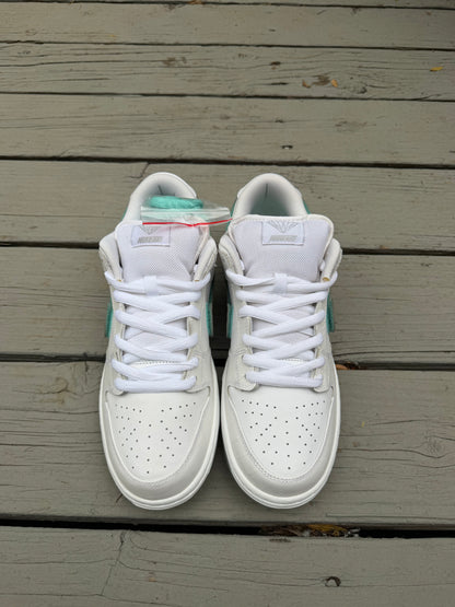 Size 10 - Diamond Supply Co. x Nike SB Dunk Low Pro White Diamond
