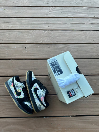 Size 8.5 - Supreme x Nike SB Dunk Low Rammellzee