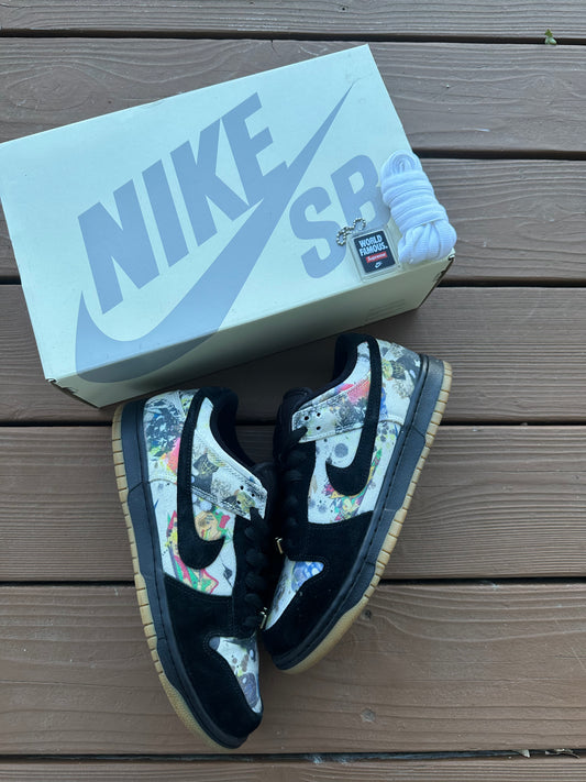 Size 8.5 - Supreme x Nike SB Dunk Low Rammellzee