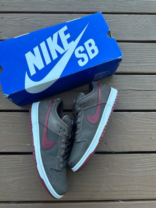 Size 9 - Nike Dunk Low Pro SB Ironstone