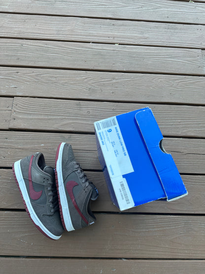 Size 9 - Nike Dunk Low Pro SB Ironstone