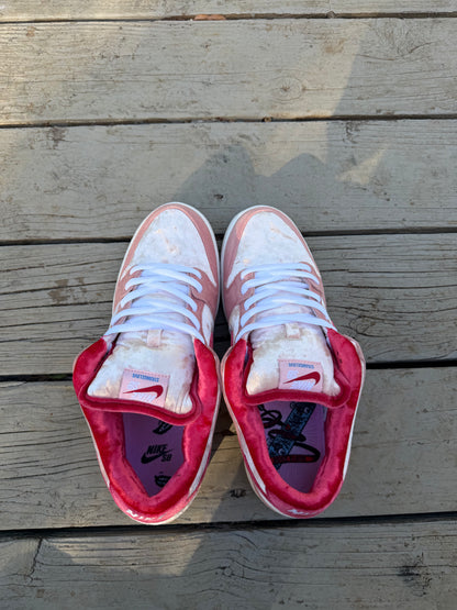 Size 10 - StrangeLove x Dunk Low SB Valentine's Day
