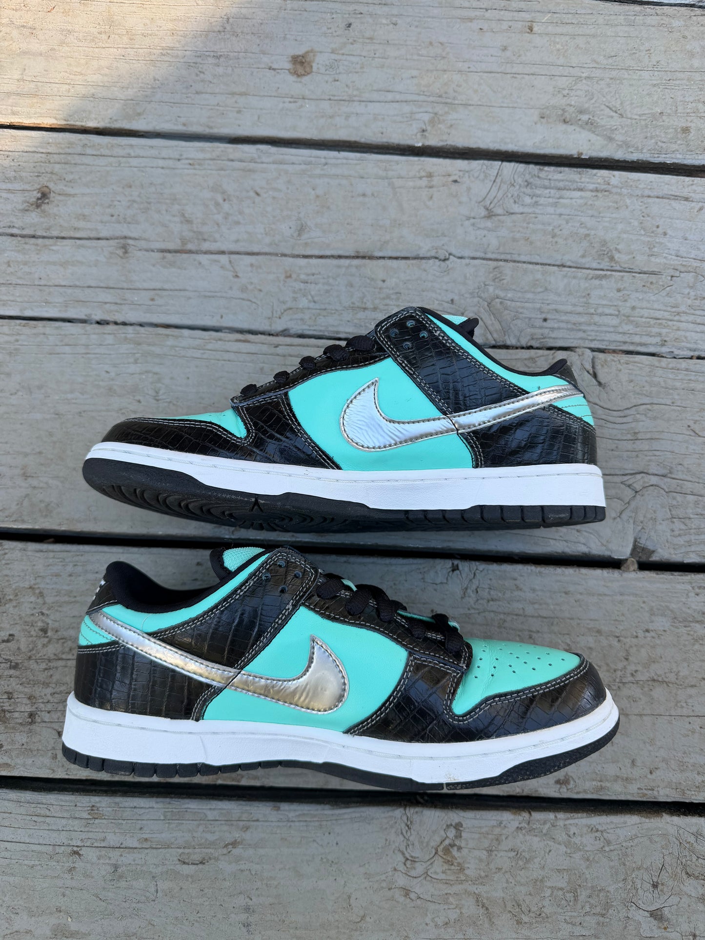Size 9 - Nike SB Dunk Low Pro x Diamond Supply Co. Tiffany
