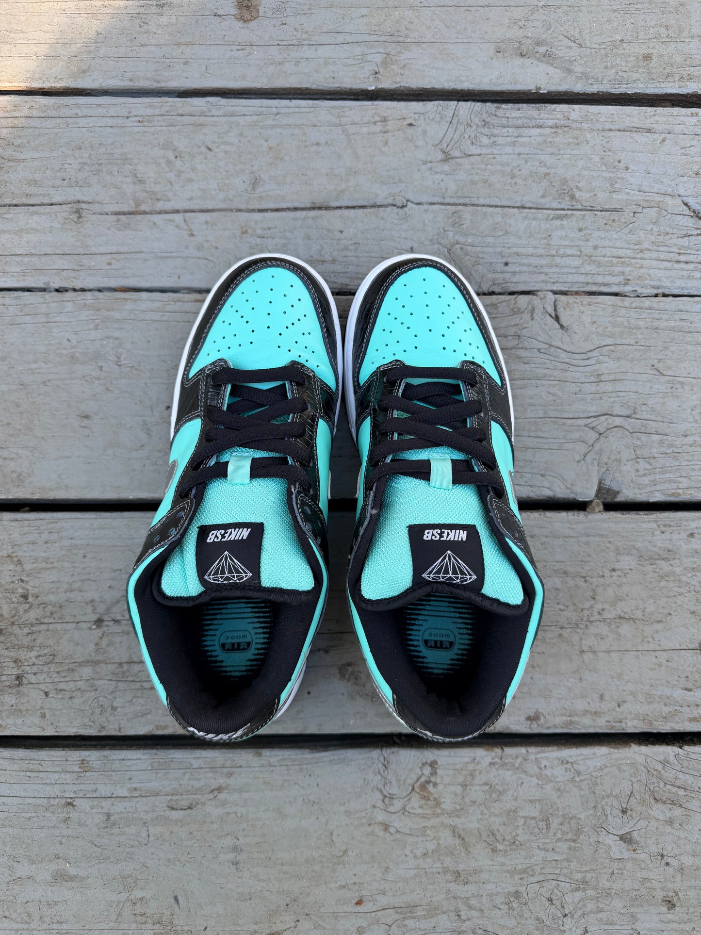 Size 9 - Nike SB Dunk Low Pro x Diamond Supply Co. Tiffany