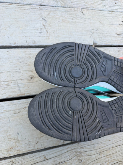 Size 9 - Nike SB Dunk Low Pro x Diamond Supply Co. Tiffany