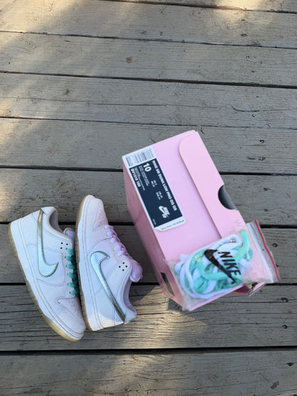 Size 10 - Diamond Supply Co. x Nike SB Dunk Low Pro White Diamond