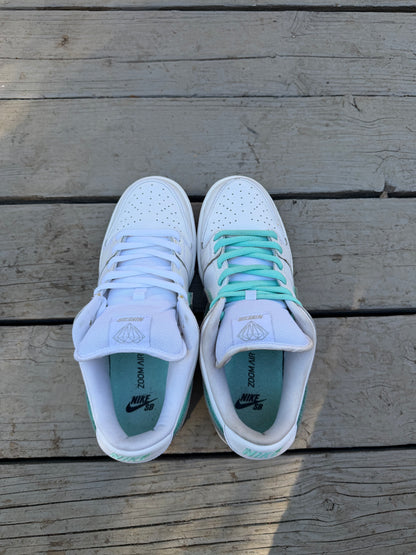 Size 10 - Diamond Supply Co. x Nike SB Dunk Low Pro White Diamond