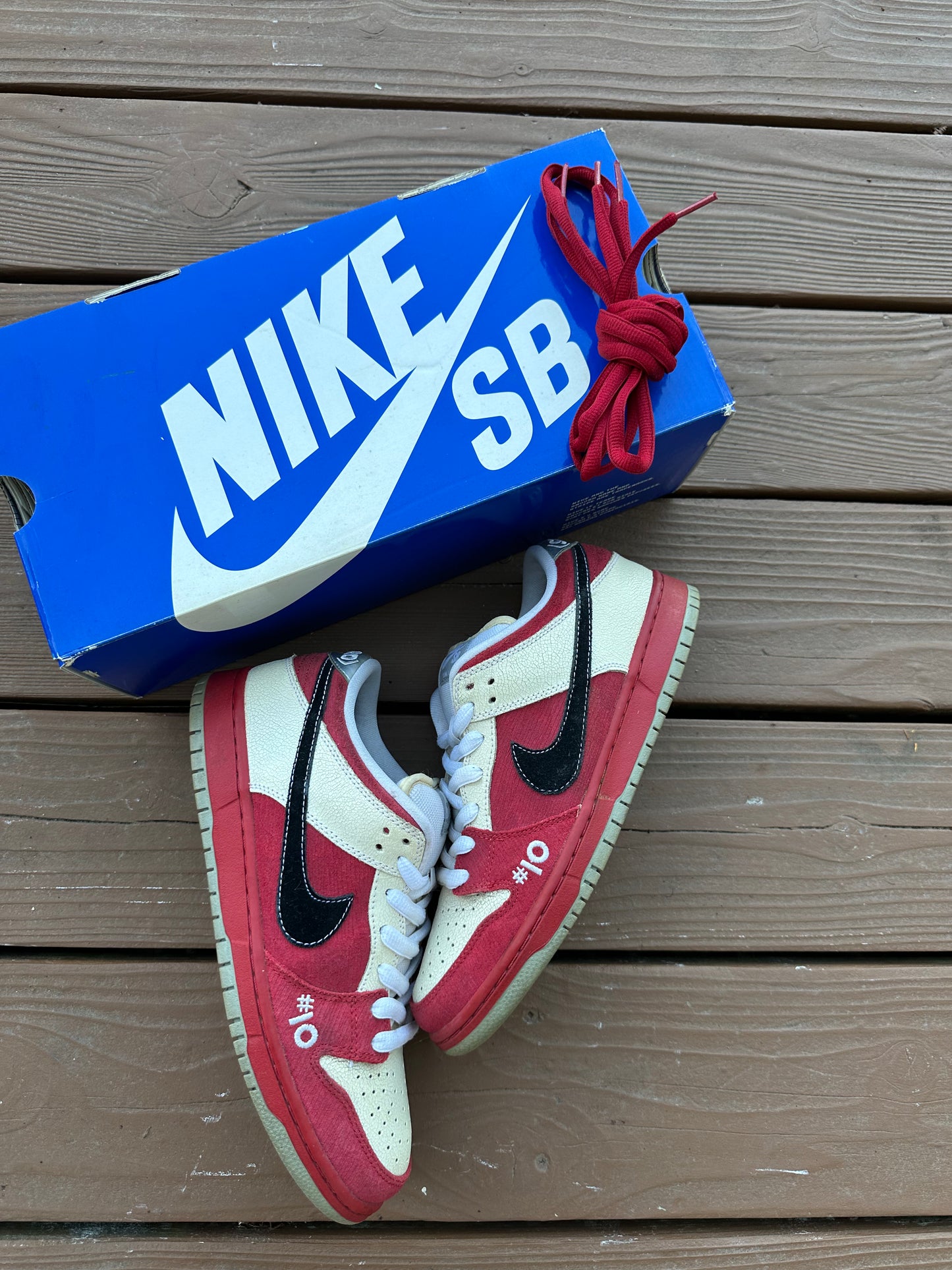 Size 9 - Nike Dunk Low Premium SB Roller Derby
