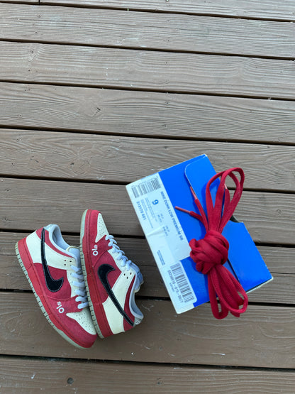 Size 9 - Nike Dunk Low Premium SB Roller Derby