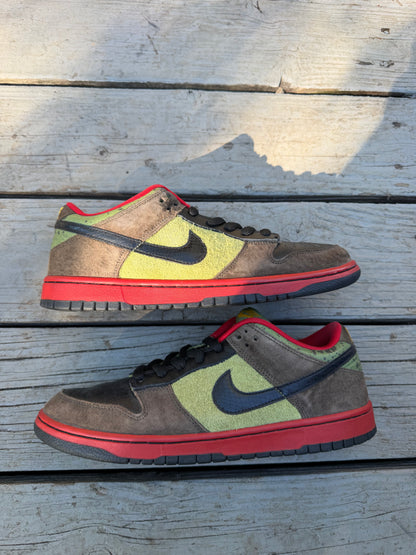 Size 10.5 - Nike Dunk Low Premium SB Asparagus