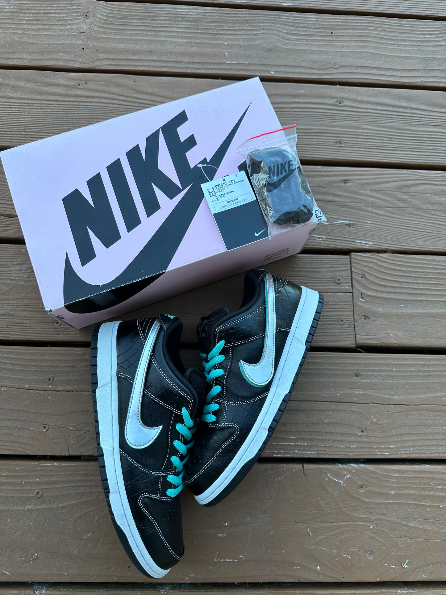 Size 9 - Diamond Supply Co. x Nike SB Dunk Low Pro Black Diamond