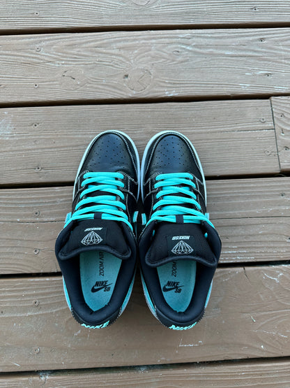 Size 9 - Diamond Supply Co. x Nike SB Dunk Low Pro Black Diamond