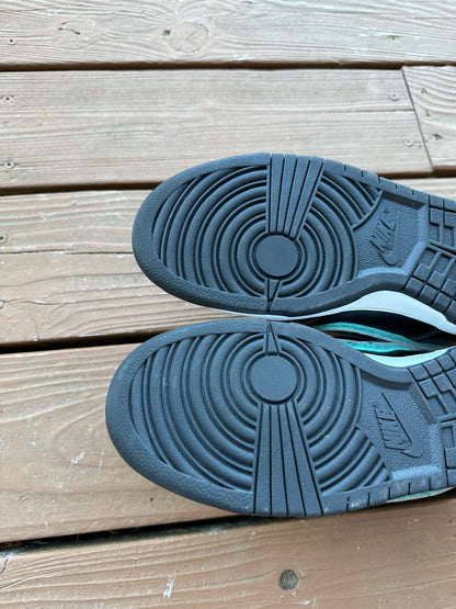 Size 9 - Diamond Supply Co. x Nike SB Dunk Low Pro Black Diamond