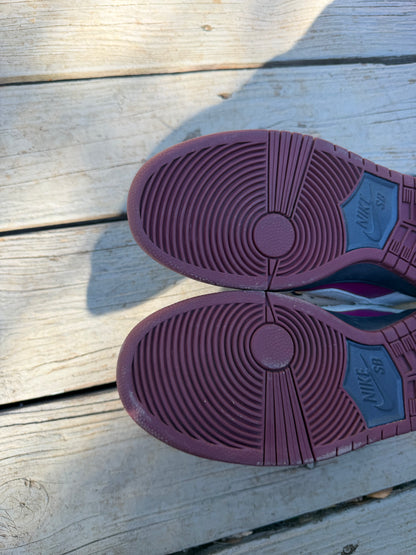 Size 9.5 - Nike Dunk Low Pro SB True Berry