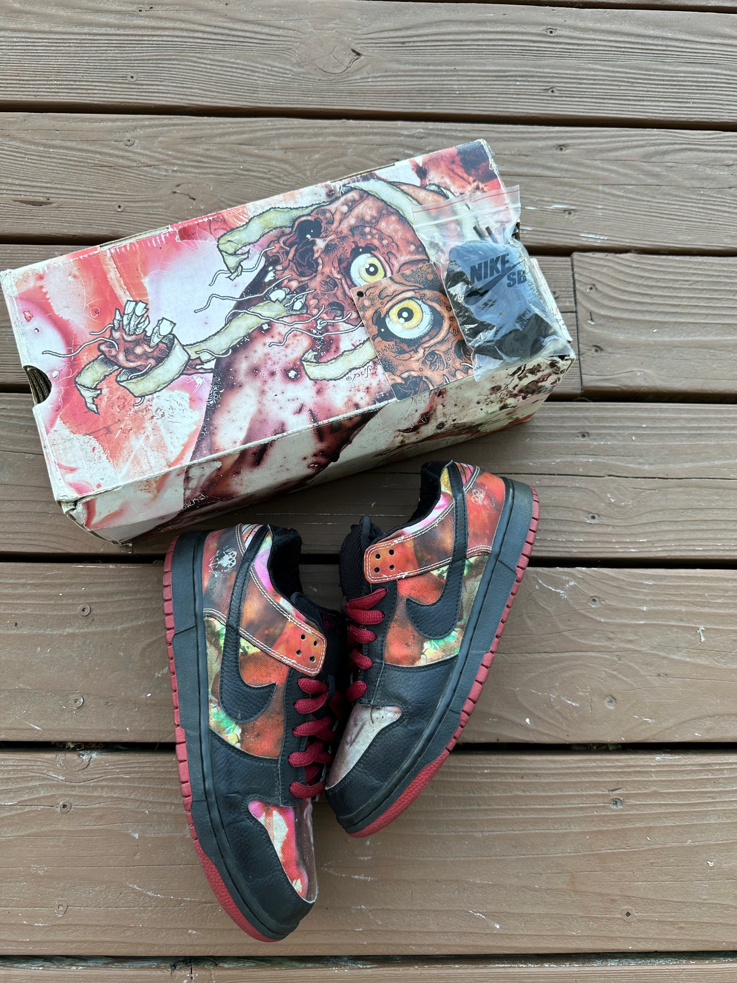 Size 8 - Nike Dunk Low Pro SB Pushead