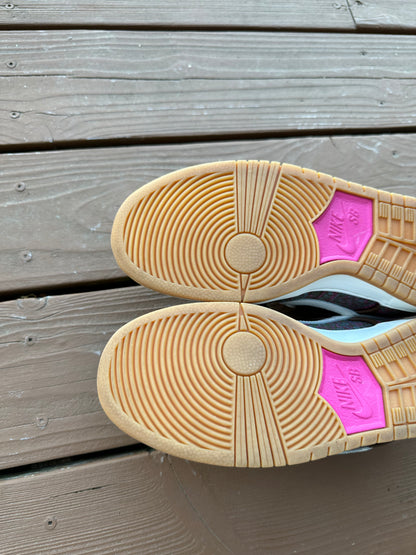 Size 9.5 - Nike Dunk Low Premium SB Paisley