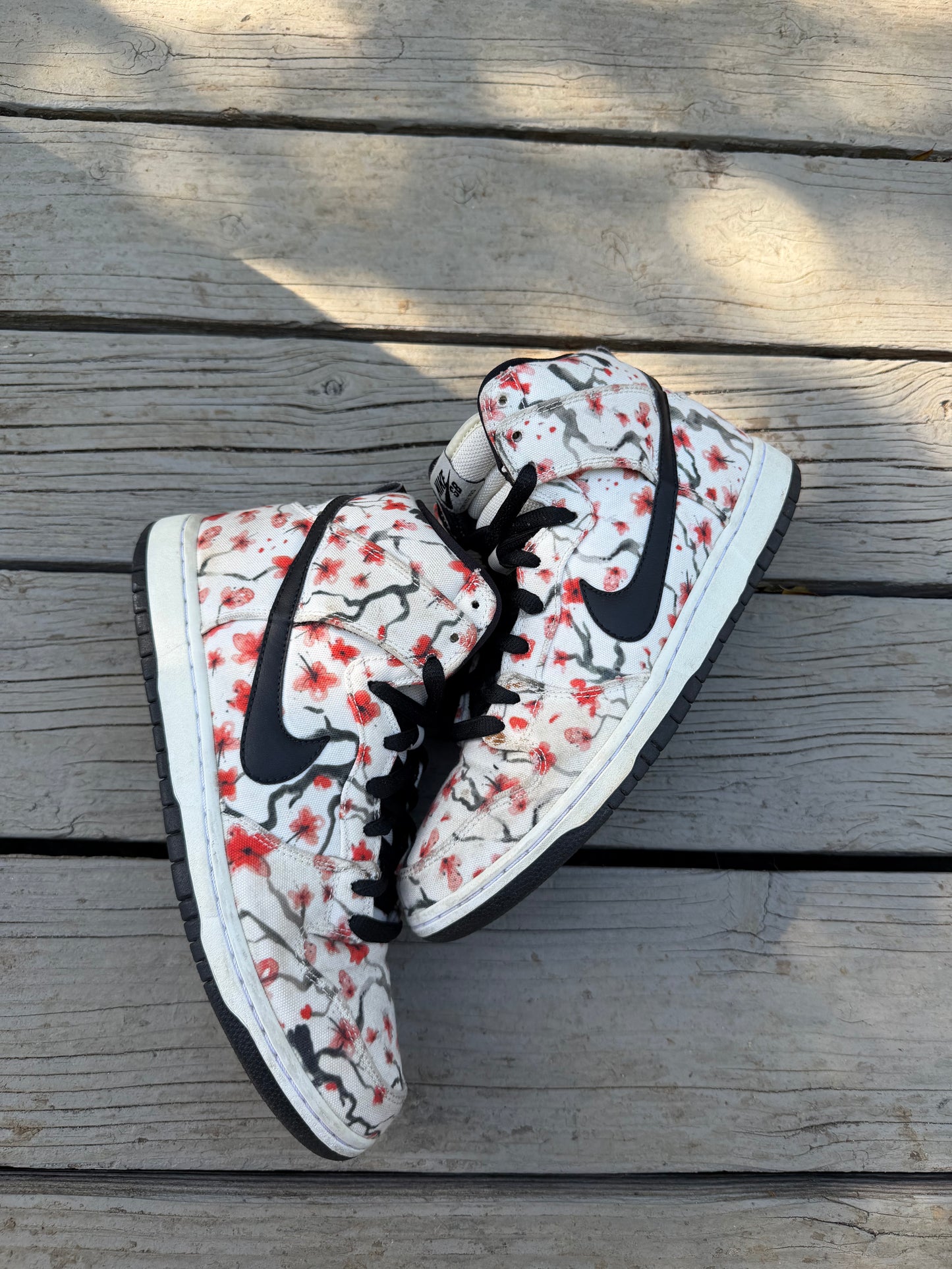 Size 9.5 - Nike Dunk High Pro SB Cherry Blossom