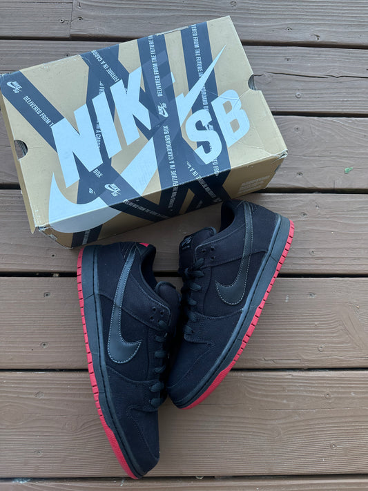 Size 11 - Nike Dunk Low Premium SB Levi's Black