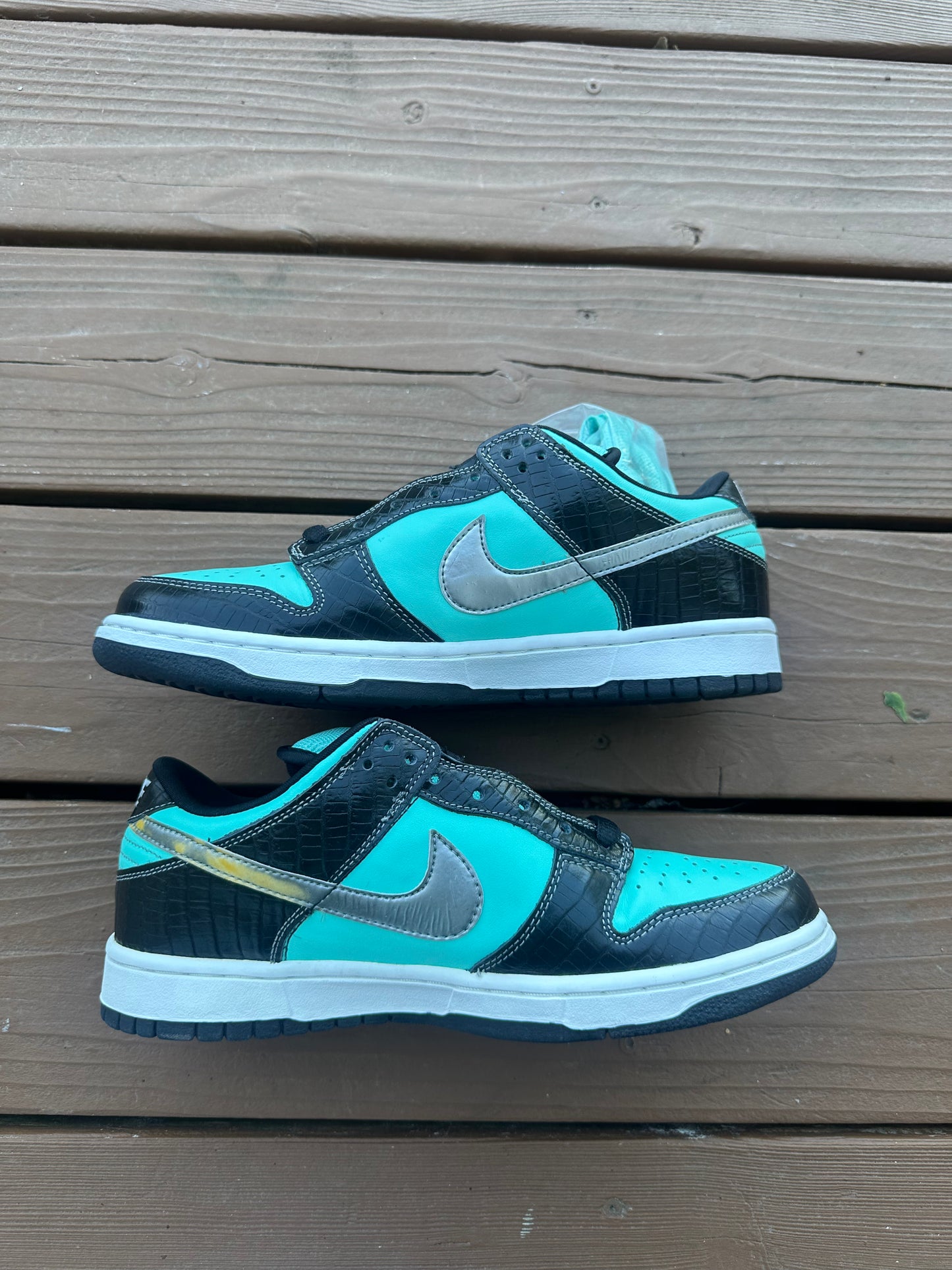 Size 9 - Nike SB Dunk Low Pro x Diamond Supply Co. Tiffany