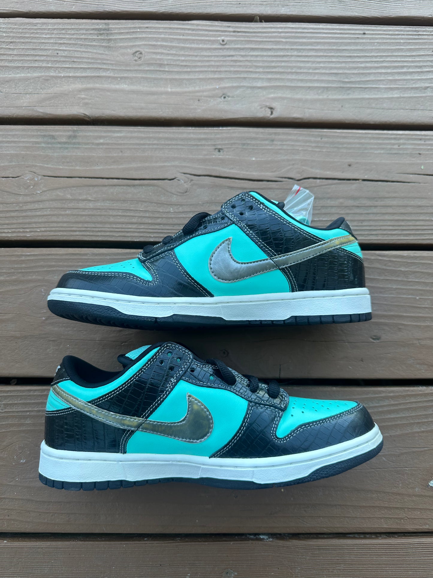 Size 9 - Nike SB Dunk Low Pro x Diamond Supply Co. Tiffany