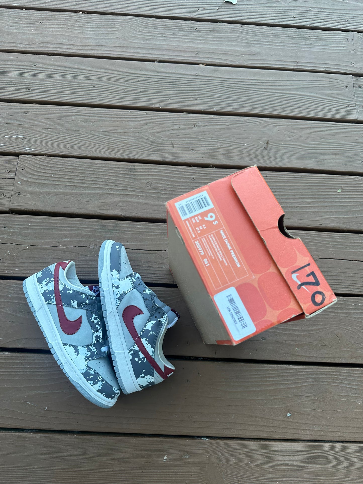 Size 9.5 - Nike Dunk Low Premium Splatter