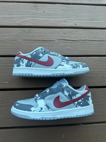 Size 9.5 - Nike Dunk Low Premium Splatter