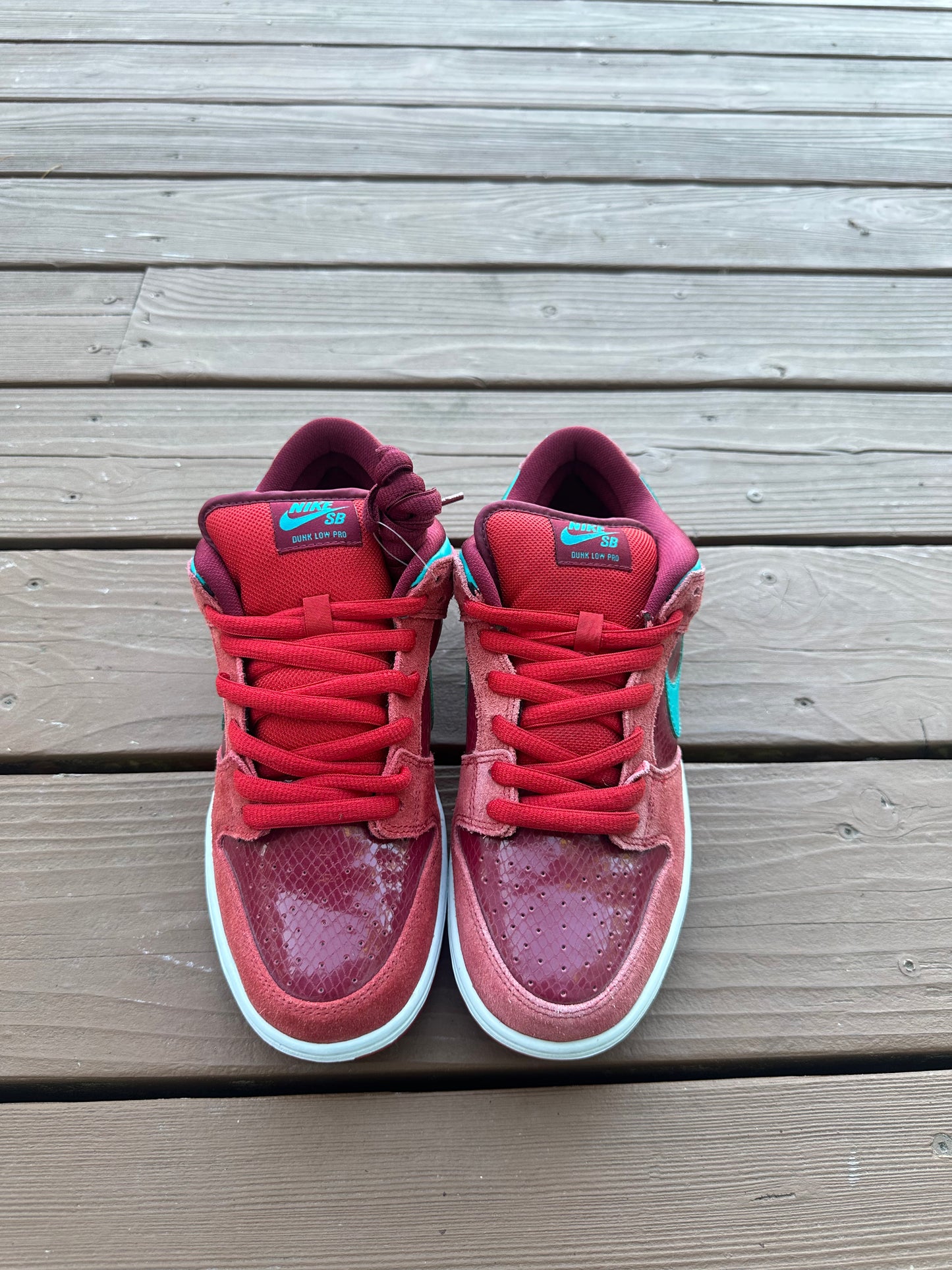 Size 9 - Nike Dunk Low Pro SB Brickhouse Turbo Green SAMPLE