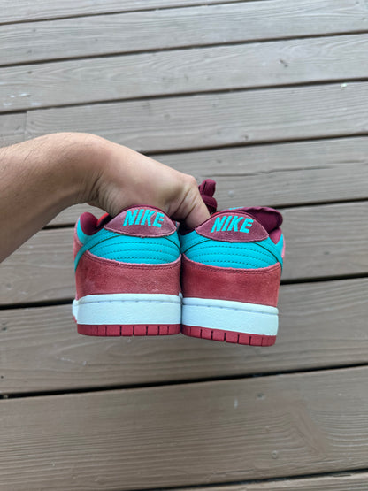 Size 9 - Nike Dunk Low Pro SB Brickhouse Turbo Green SAMPLE