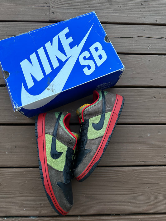 Size 10.5 - Nike Dunk Low Premium SB Asparagus