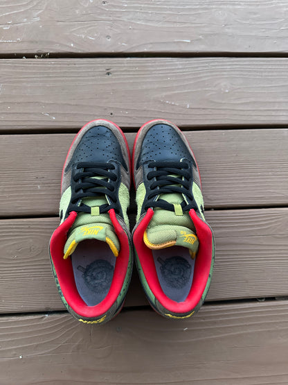 Size 10.5 - Nike Dunk Low Premium SB Asparagus