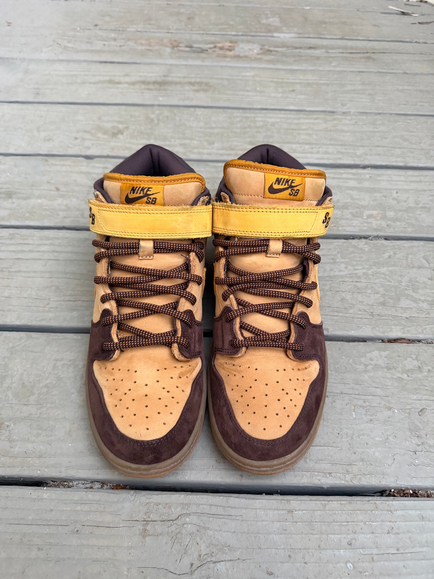 Size 10.5 - Nike Dunk Mid Pro SB Wheat