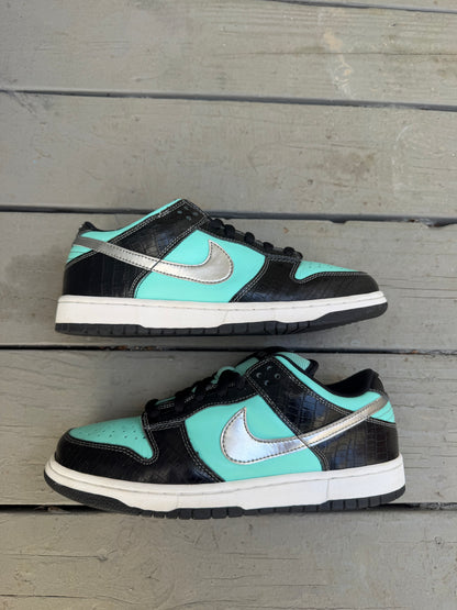 Size 9 - Nike SB Dunk Low Pro x Diamond Supply Co. Tiffany