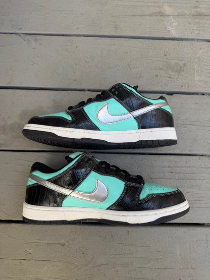 Size 9 - Nike SB Dunk Low Pro x Diamond Supply Co. Tiffany