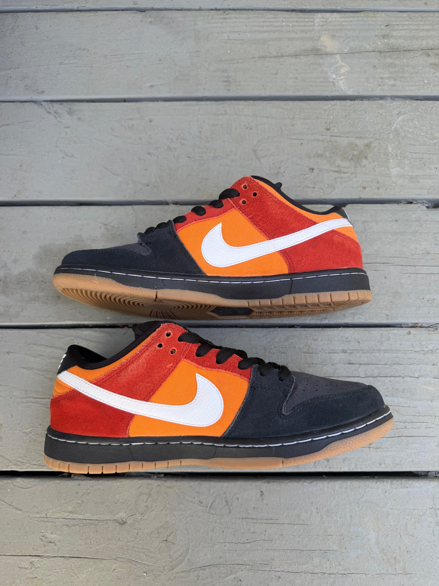 Size 9 - Nike Dunk Low Pro SB Reverse Raygun SAMPLE