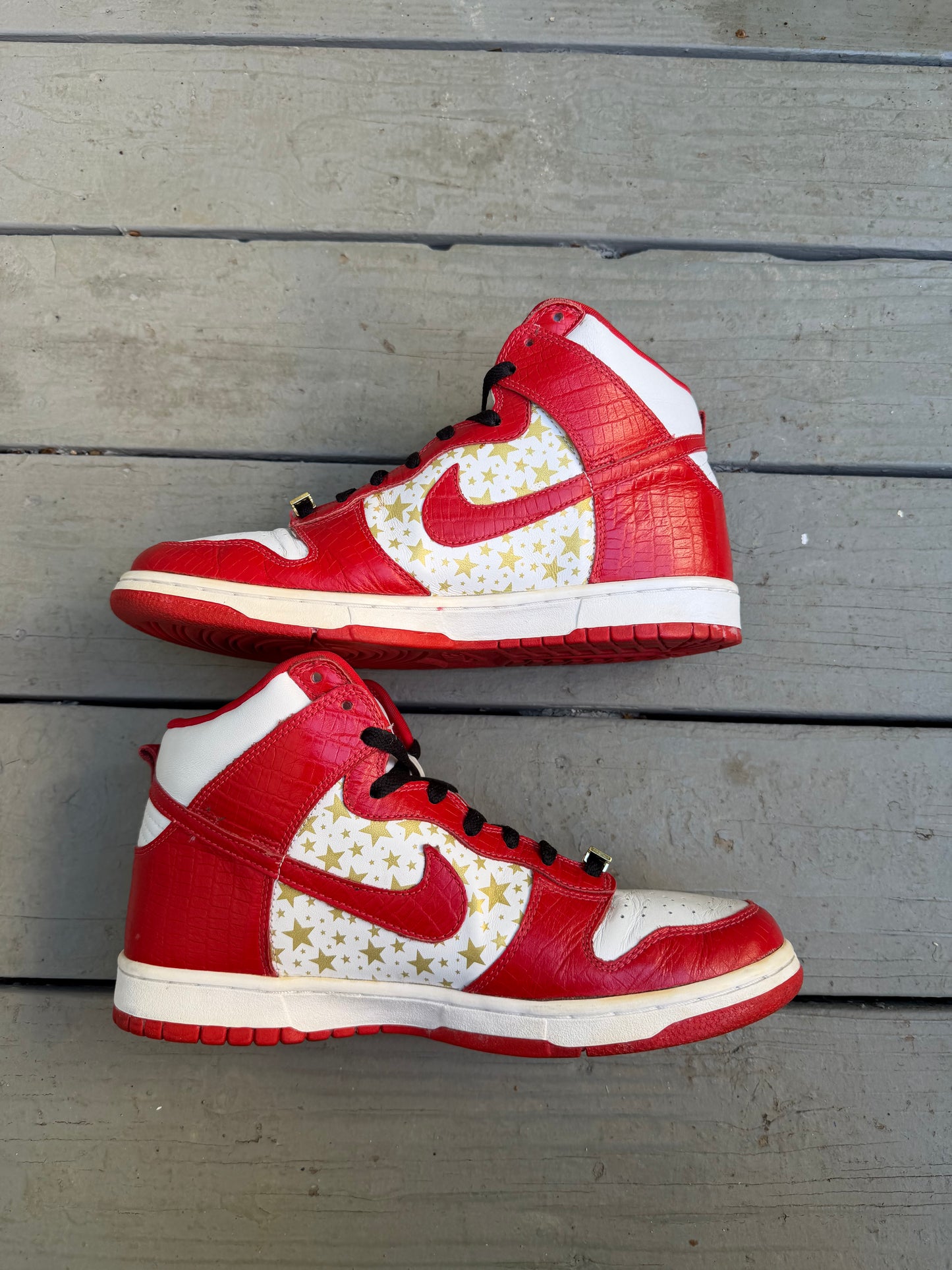 Size 10.5 - Supreme x Dunk High Pro SB Red Stars