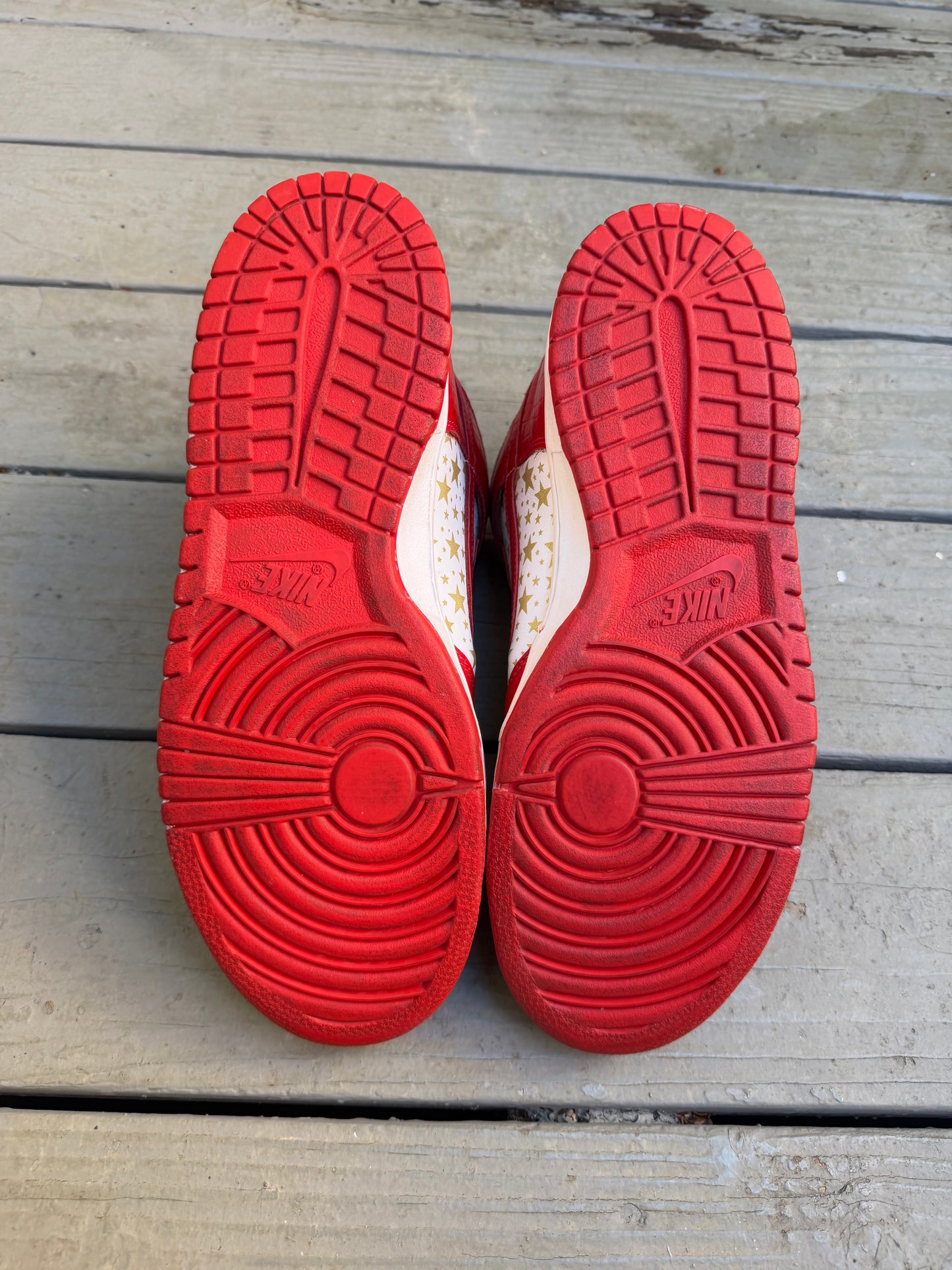 Size 10.5 - Supreme x Dunk High Pro SB Red Stars