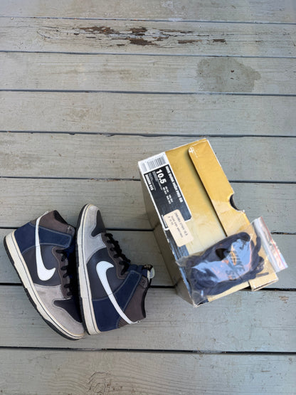Size 10.5 - Nike Dunk High Pro SB Un-Futura