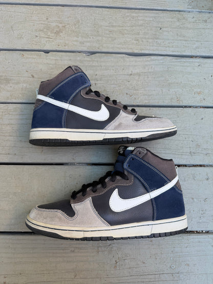 Size 10.5 - Nike Dunk High Pro SB Un-Futura