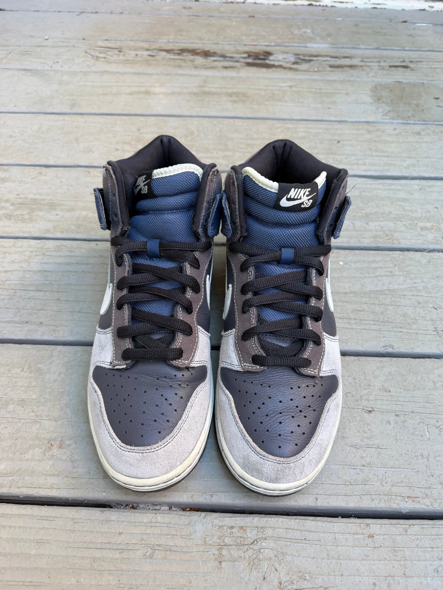 Size 10.5 - Nike Dunk High Pro SB Un-Futura