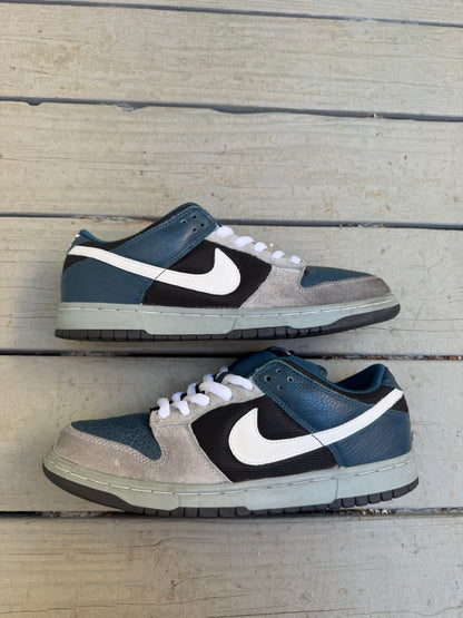 Size 10.5 - Nike Dunk Low Pro SB Futura