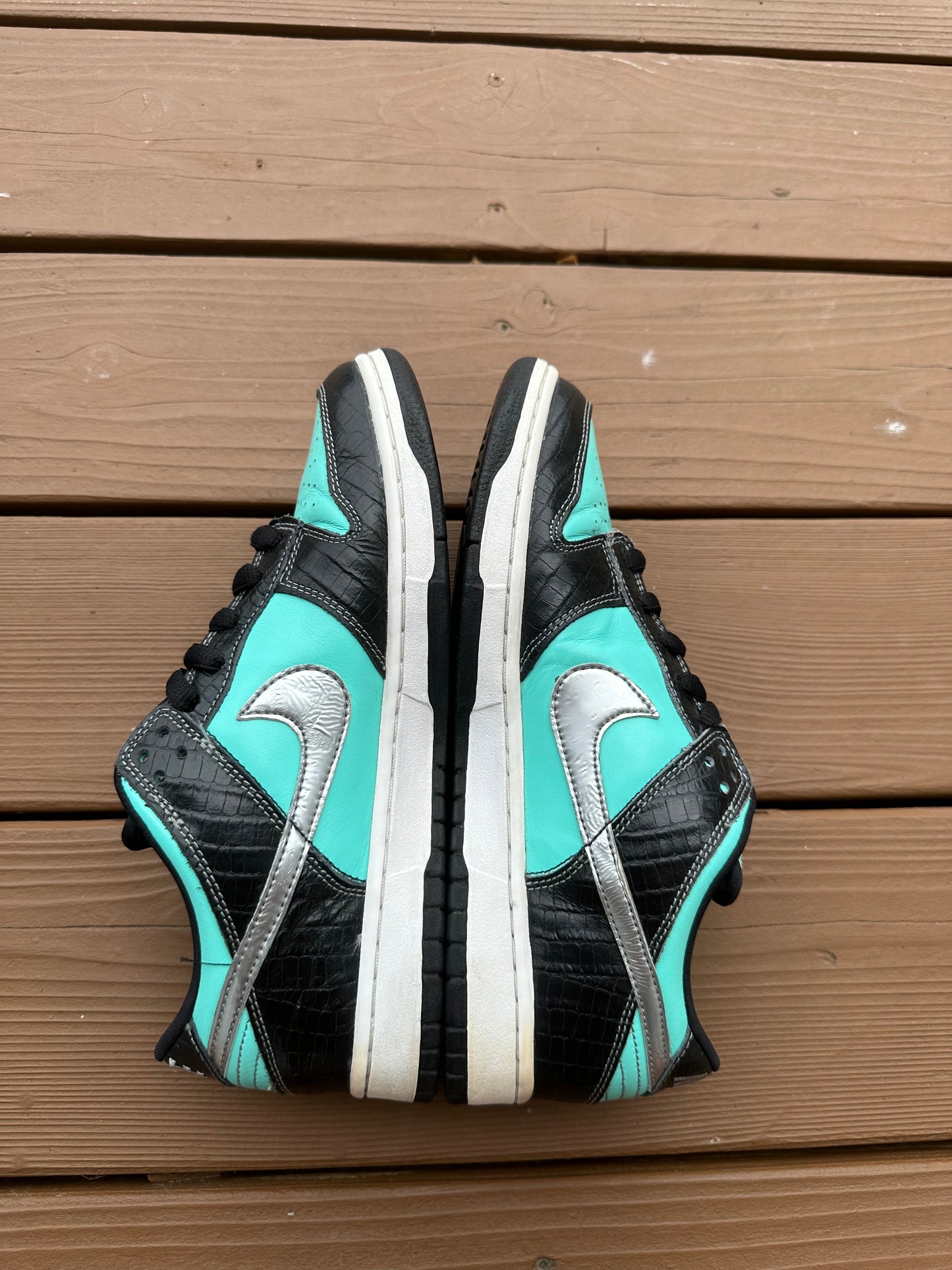 Size 9 - Nike SB Dunk Low Pro x Diamond Supply Co. Tiffany
