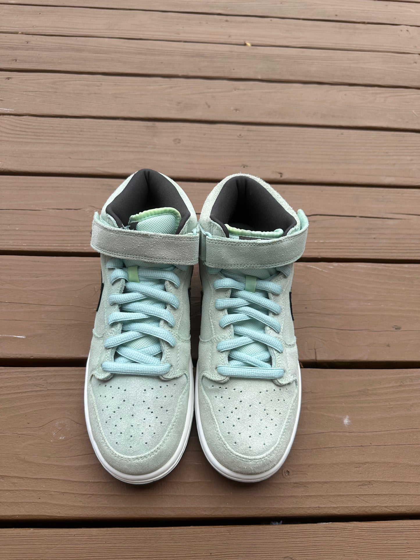 Size 9.5 - Nike Dunk Mid Pro SB Sea Crystal