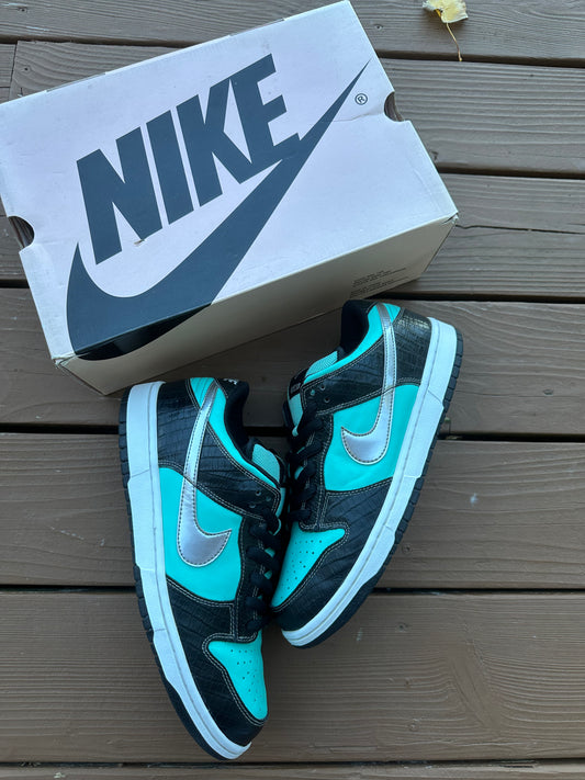 Size 11 - Nike SB Dunk Low Pro x Diamond Supply Co. Tiffany