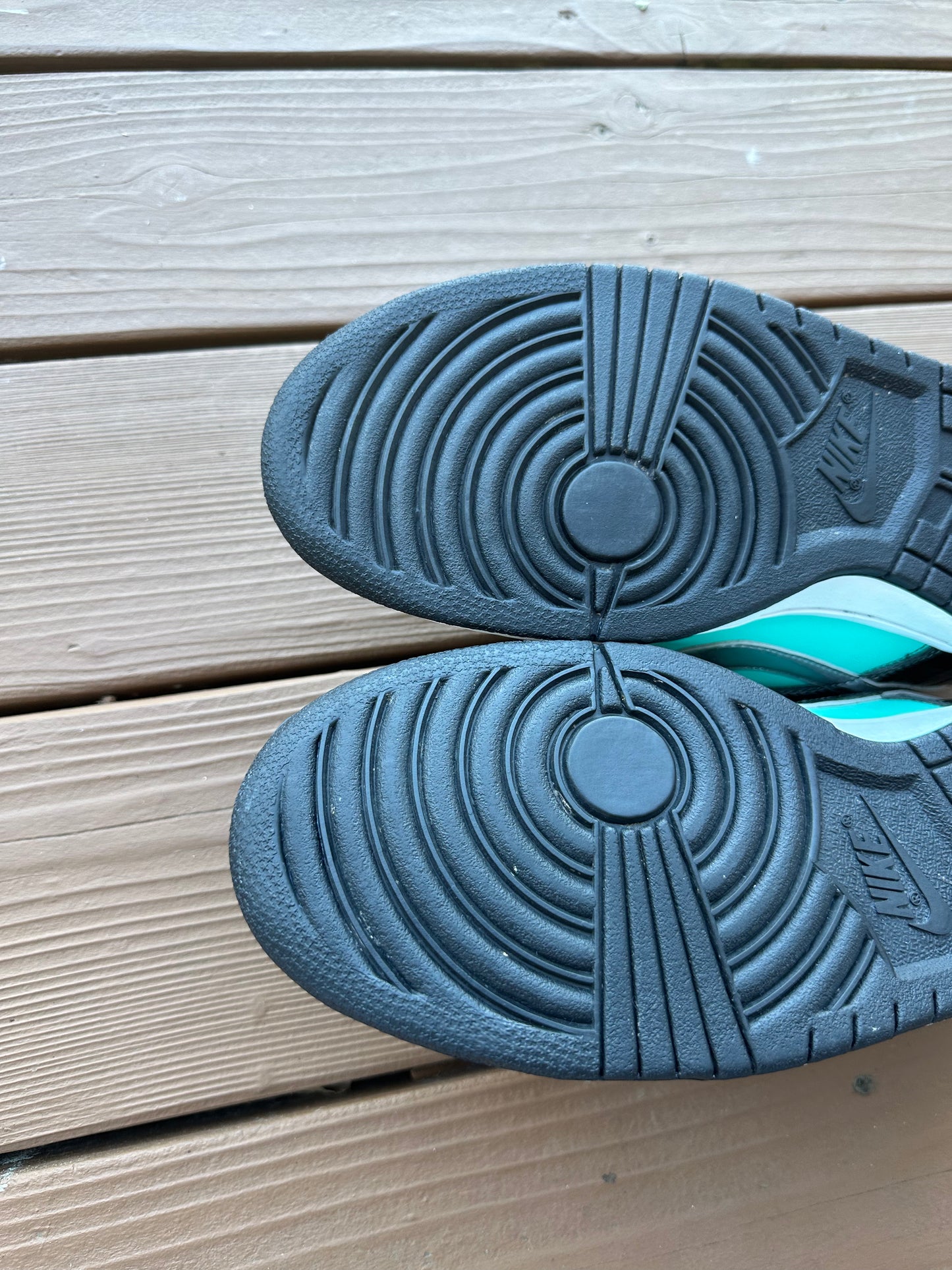 Size 11 - Nike SB Dunk Low Pro x Diamond Supply Co. Tiffany