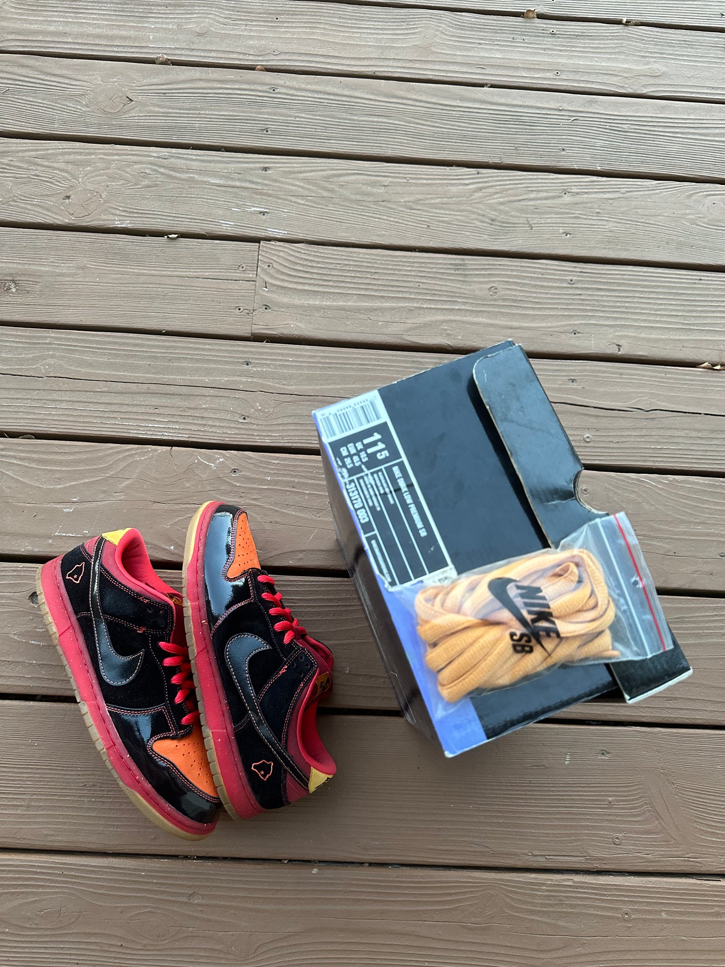Size 11.5 - Nike Dunk Low Premium SB Hawaii